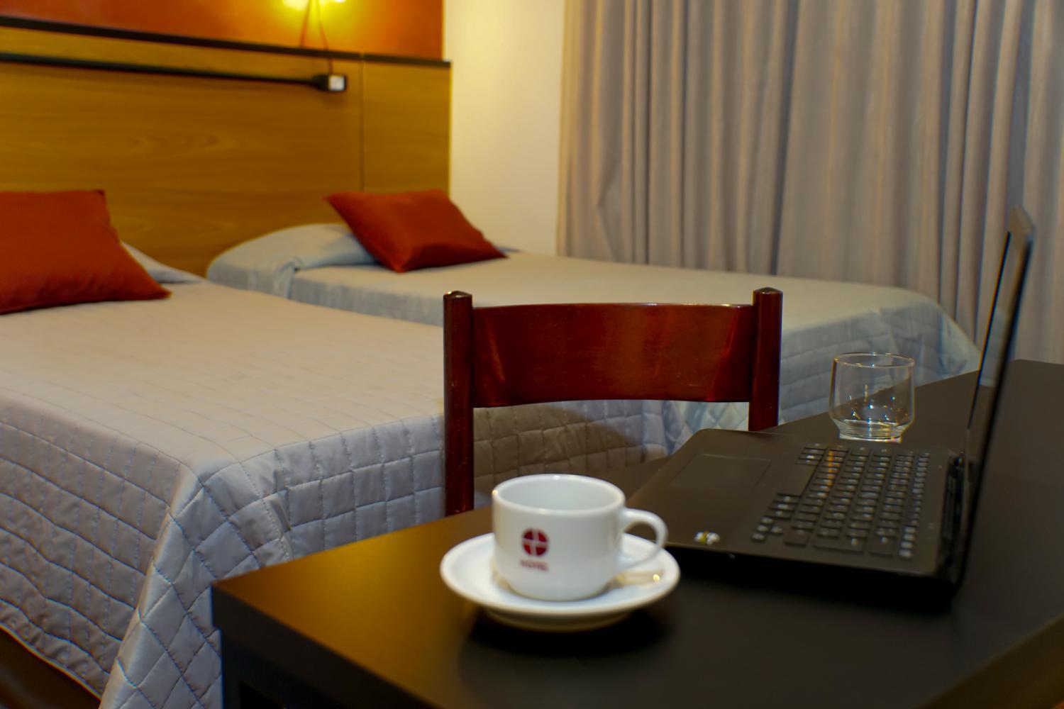 Hotel Euro Suite Pocos De Caldas By Nacional Inn Exterior photo